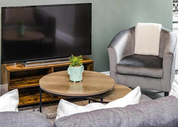 Top Floor Brighton City Apartment